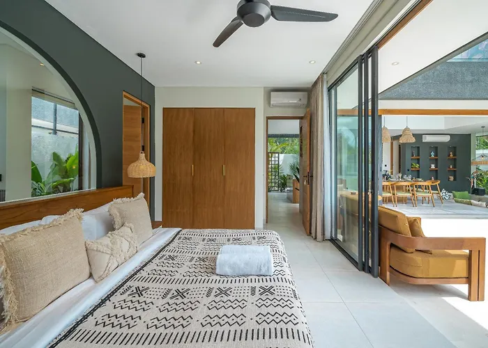 Kusa - 3br With Rooftop, Bbq & Sunset Views 别墅 乌鲁瓦图