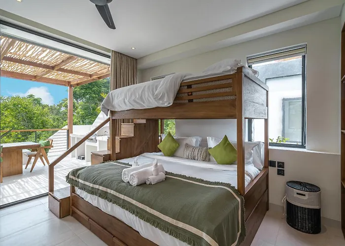 Kusa - 3br With Rooftop, Bbq & Sunset Views 别墅
