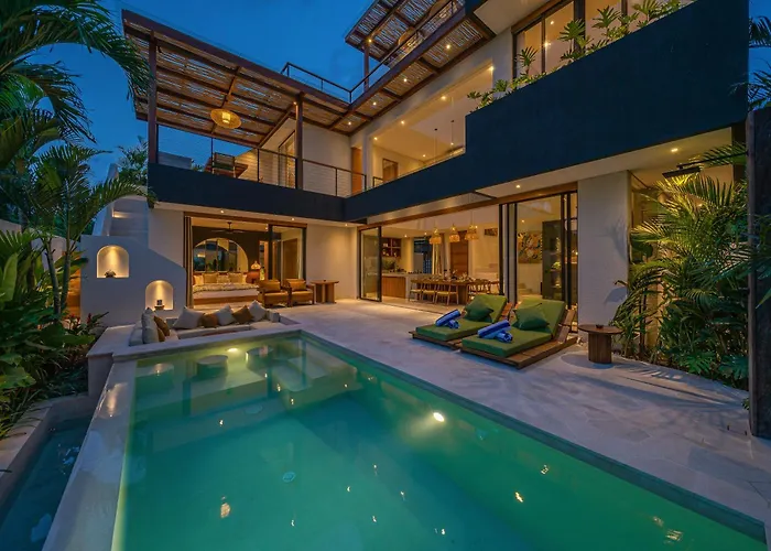 别墅 Kusa - 3br With Rooftop, Bbq & Sunset Views 乌鲁瓦图
